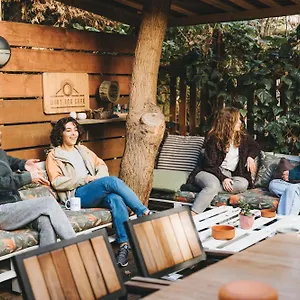  Hostal Hush Lounge