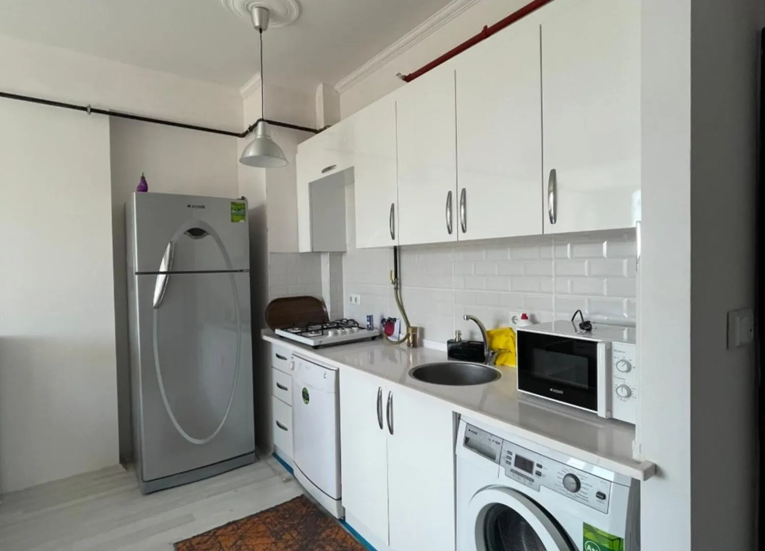 Pine Valley Home & Levent Metro Istanbul Apartment
