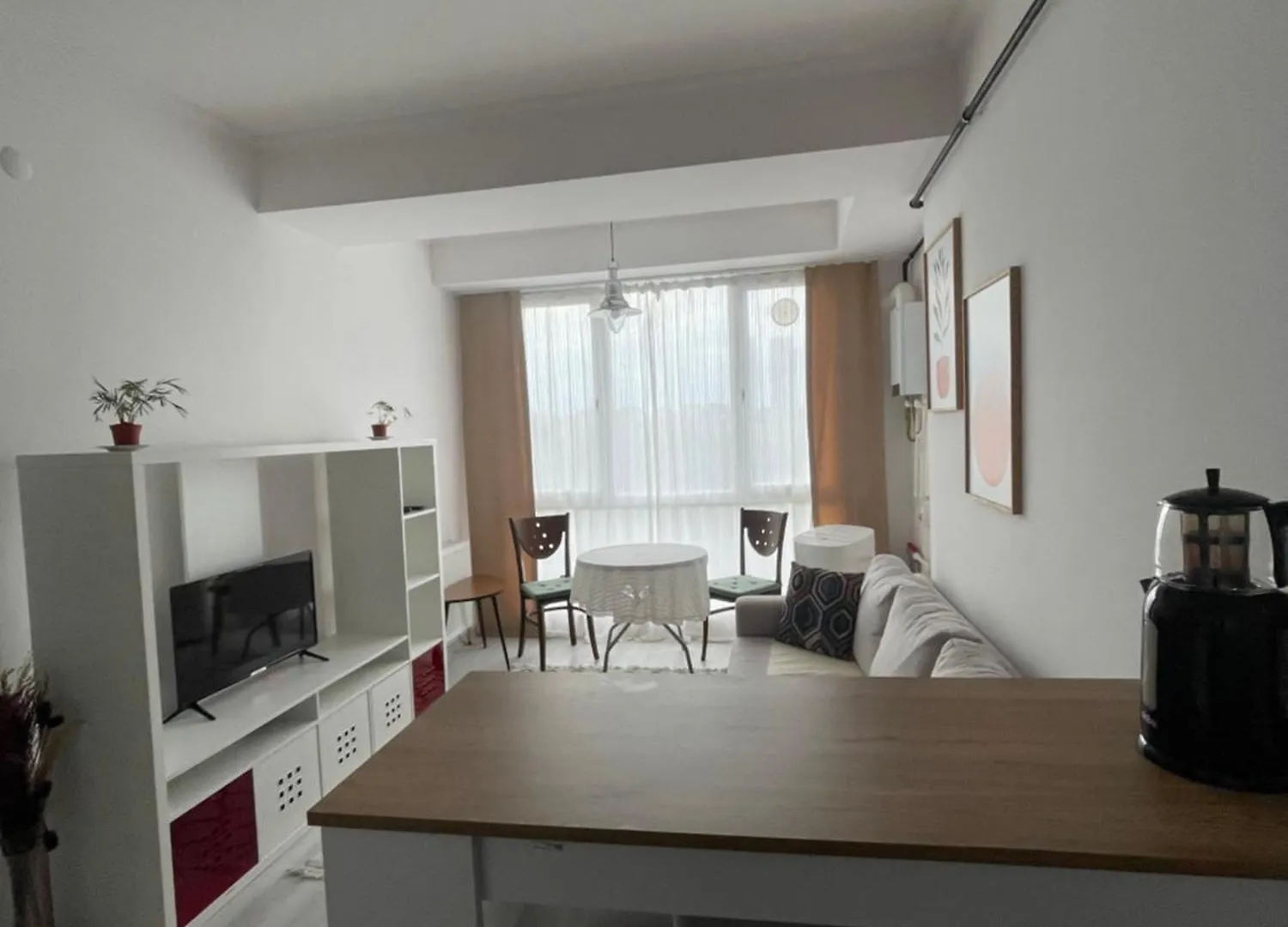 Pine Valley Home & Levent Metro Istanbul Apartment