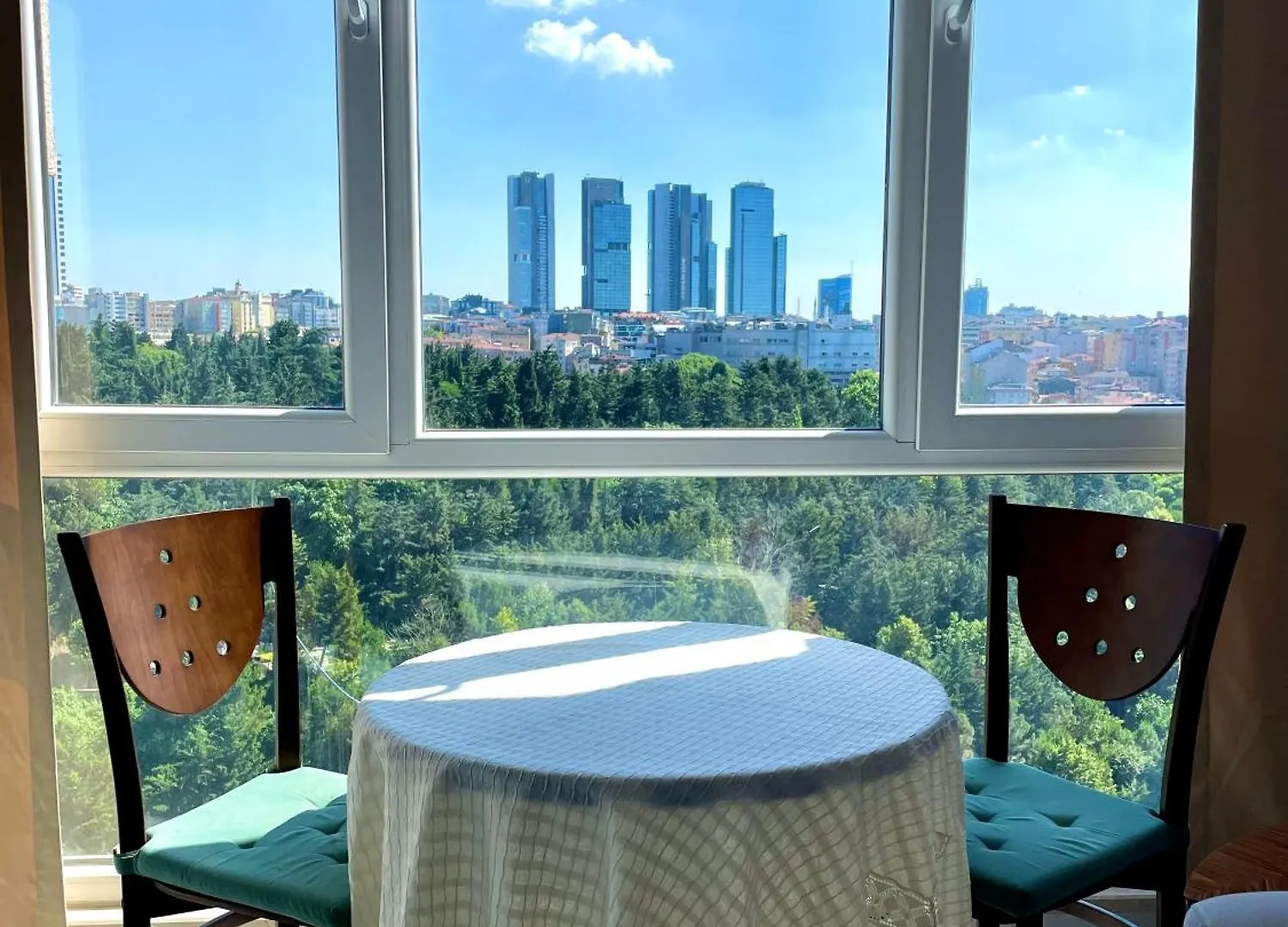 Pine Valley Home & Levent Metro Istanbul